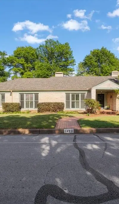 1420 S Donnybrook Avenue, Tyler TX 75701 - Photo 2