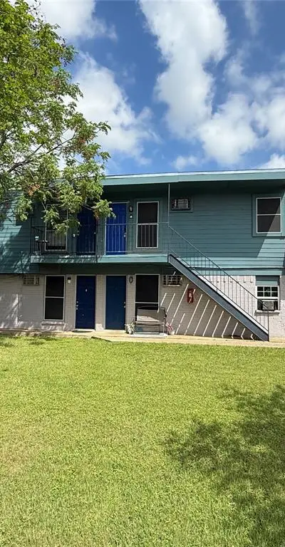 111 E Rogers Street, Arlington TX 76011
