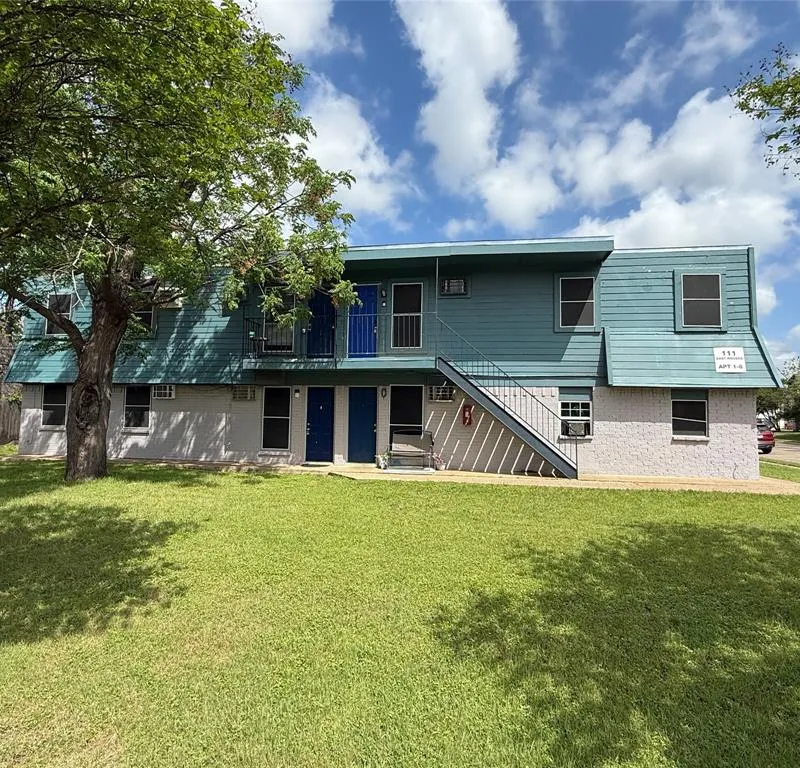 111 E Rogers Street, Arlington TX 76011