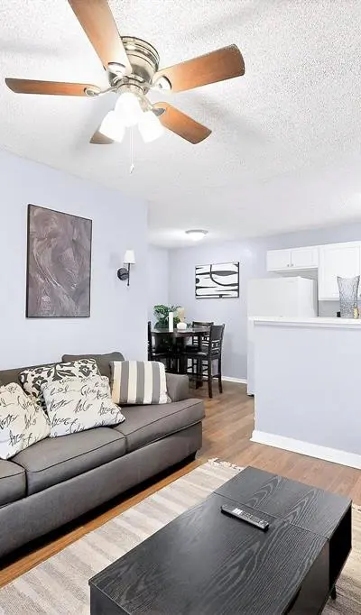 111 E Rogers Street, Arlington TX 76011 - Photo 4