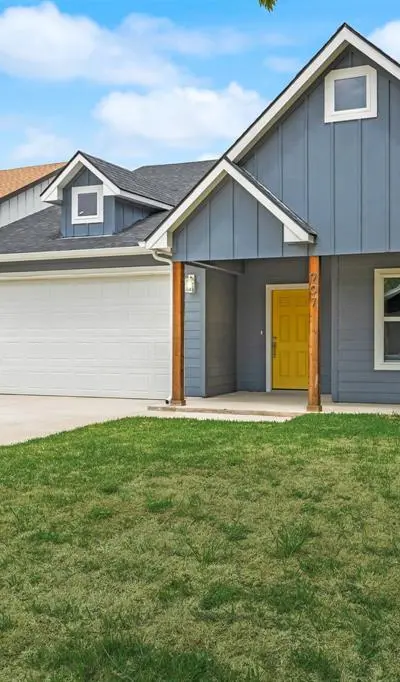 907 Elwood, Dallas TX 75061 - Photo 2
