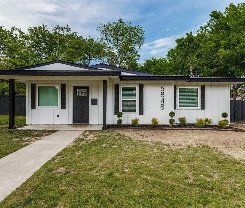 5848 Fursman Avenue, Fort Worth TX 76114