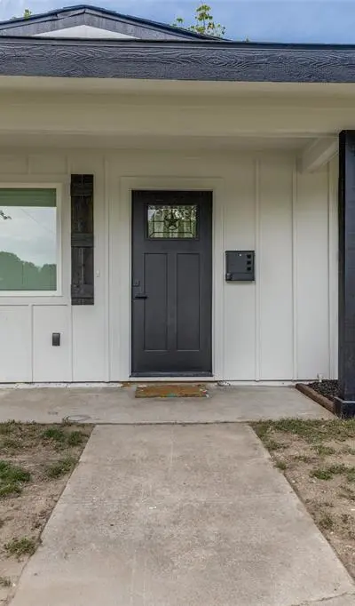 5848 Fursman Avenue, Fort Worth TX 76114 - Photo 2