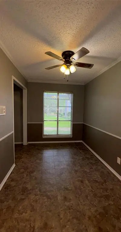 404 Hollyhill Lane # 404, Denton TX 76205 - Photo 4