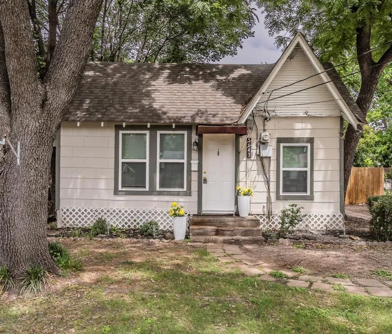 5643 Cary Street, Dallas TX 75227