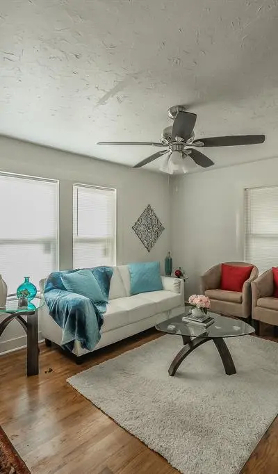 5643 Cary Street, Dallas TX 75227 - Photo 2