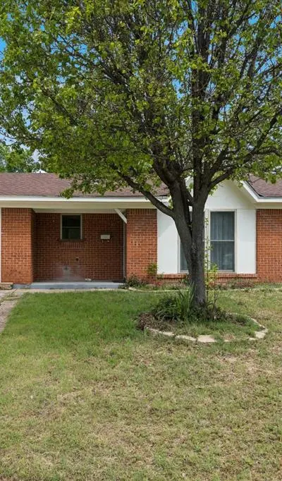 4806 Jaycrest Court, Fort Worth TX 76135