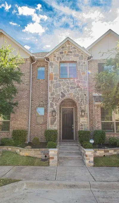 12709 Royal Oaks Lane, Farmers Branch TX 75234