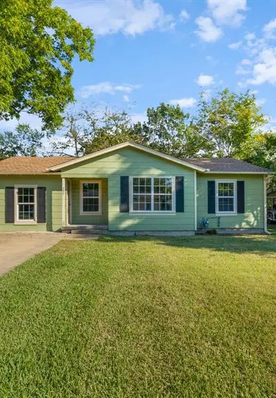 205 E 7th Street, Kaufman TX 75142