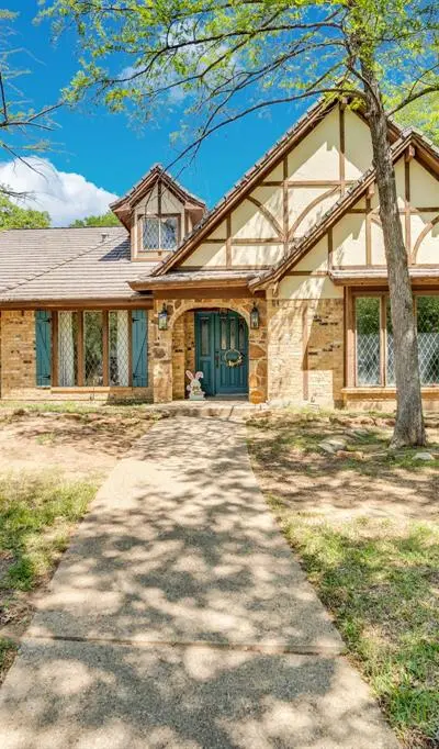 505 Highwoods Trail, Fort Worth TX 76112