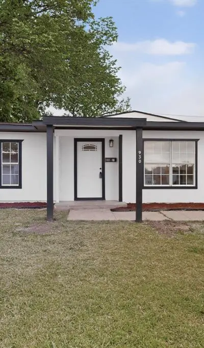 930 Shawnee Trace, Grand Prairie TX 75051 - Photo 2