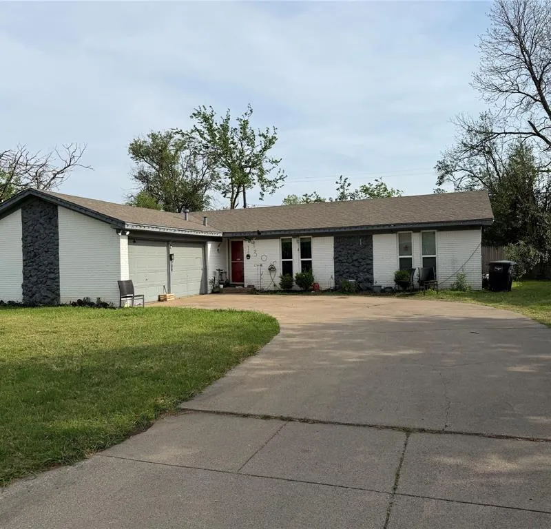 1305 Pinehurst Drive, Fort Worth TX 76134