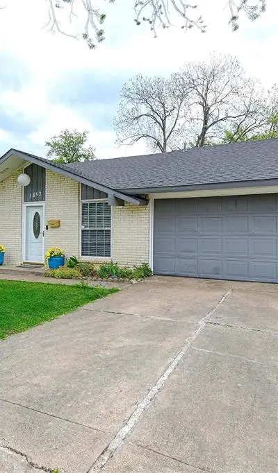 1853 Tompkins Drive, Grand Prairie TX 75051 - Photo 3