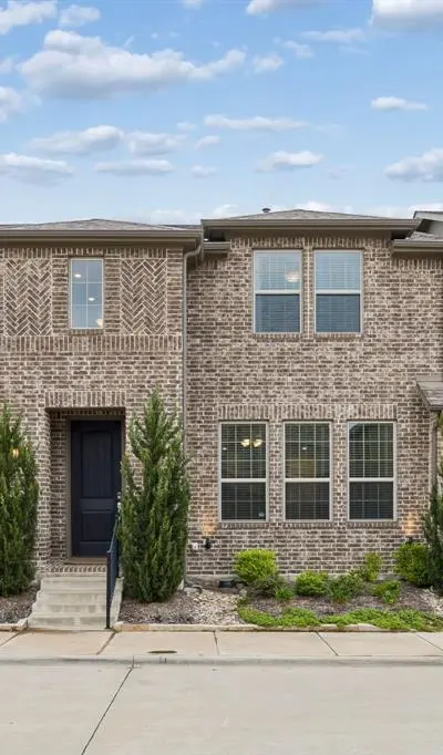 911 Ponds Edge Lane, Euless TX 76040