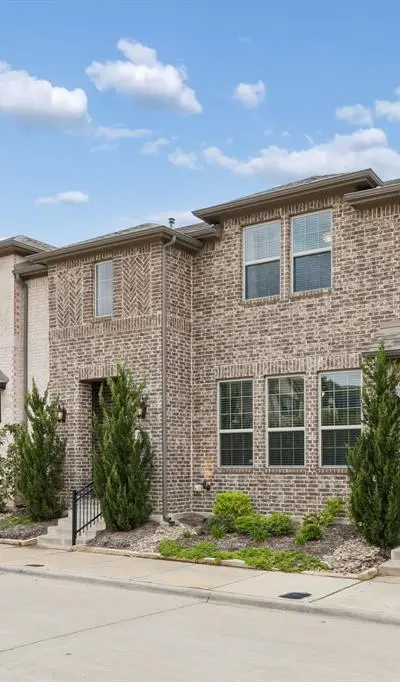 911 Ponds Edge Lane, Euless TX 76040 - Photo 2
