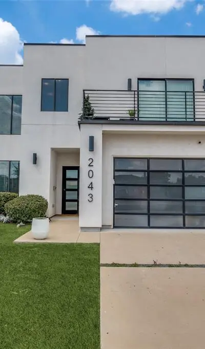 2043 Canada Drive, Dallas TX 75212 - Photo 2