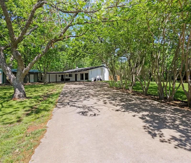 336 Kirk Avenue, Pottsboro TX 75076