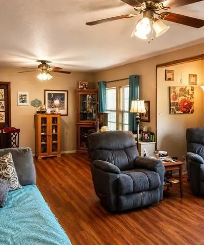 1271 Central Avenue, Newark TX 76071 - Photo 2