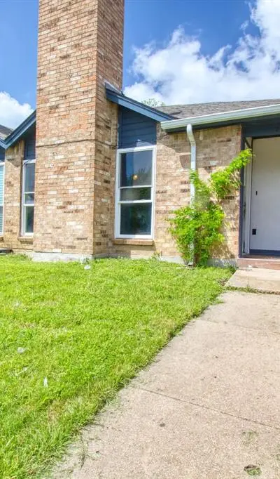 2400 Summer Place Drive, Arlington TX 76014