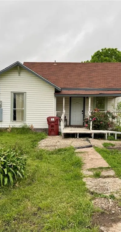 207 S Cedar Street, Leonard TX 75452