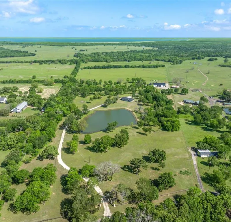 1189 VZ County Road 3702, Edgewood TX 75117