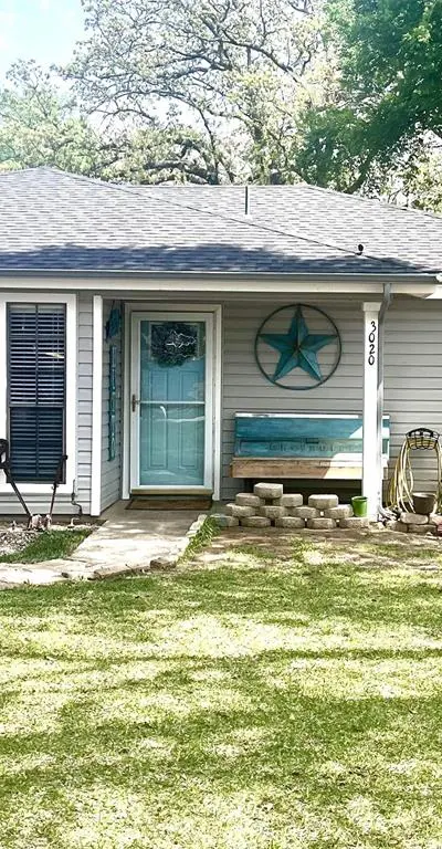 3020 Delaware Trail, Lake Worth TX 76135