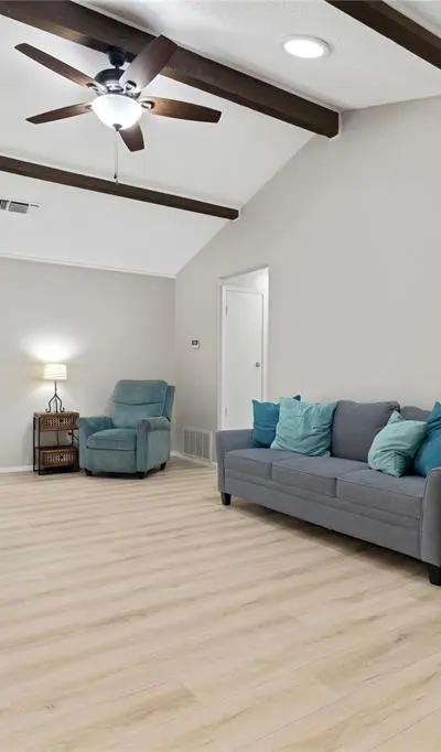 1912 Devonshire Court, Arlington TX 76015 - Photo 4
