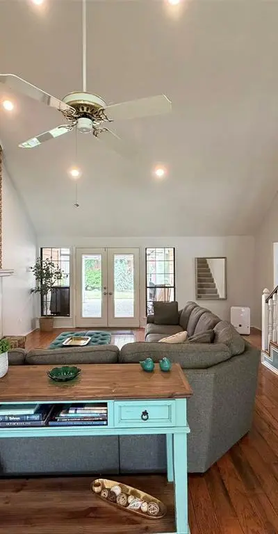 2559 Blackberry Drive, Richardson TX 75082 - Photo 4
