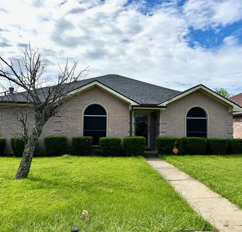 2836 Saint Johns Avenue, Lancaster TX 75146