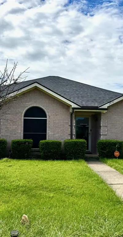 2836 Saint Johns Avenue, Lancaster TX 75146