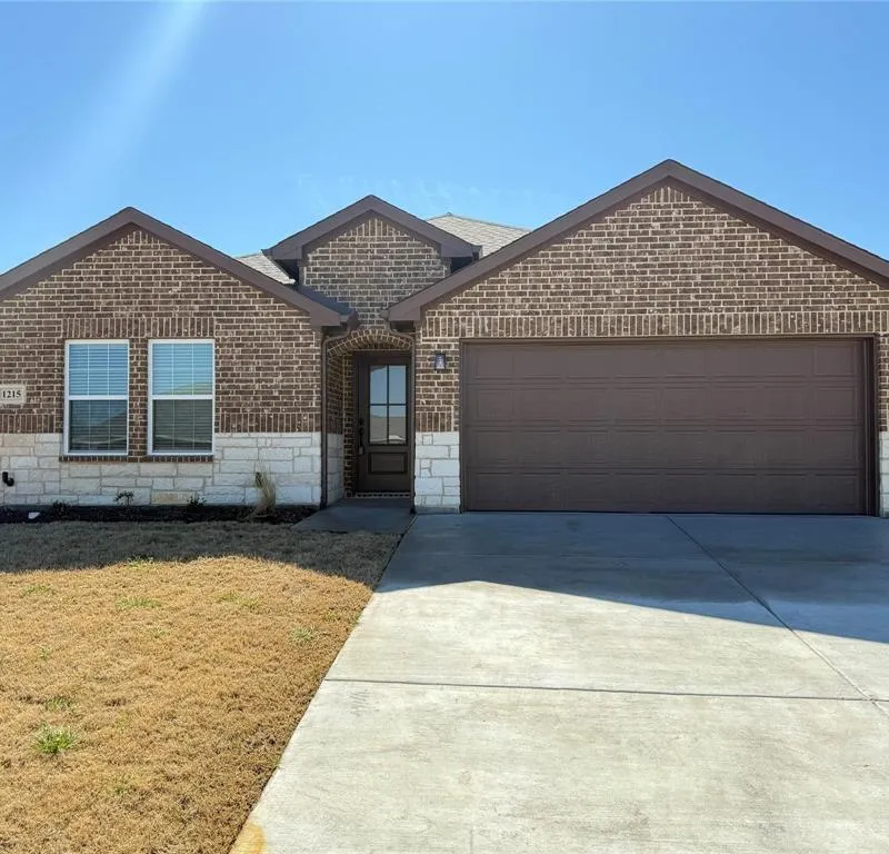 1215 Brad Kellar Drive, Greenville TX 75402