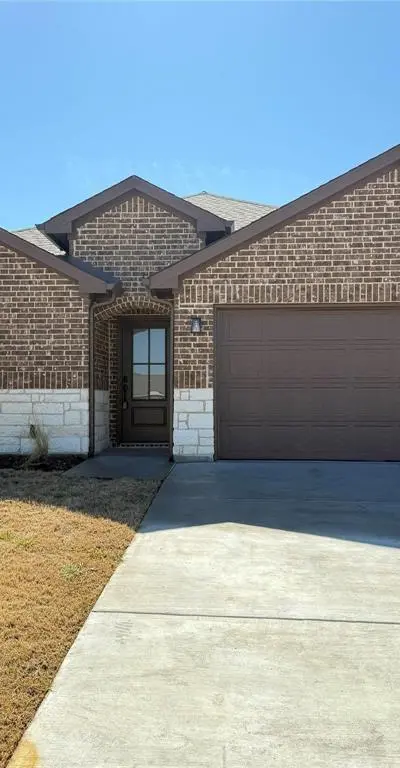1215 Brad Kellar Drive, Greenville TX 75402