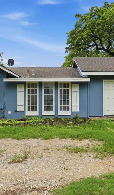 5821 Highland Avenue, Haltom City TX 76117 - Photo 2
