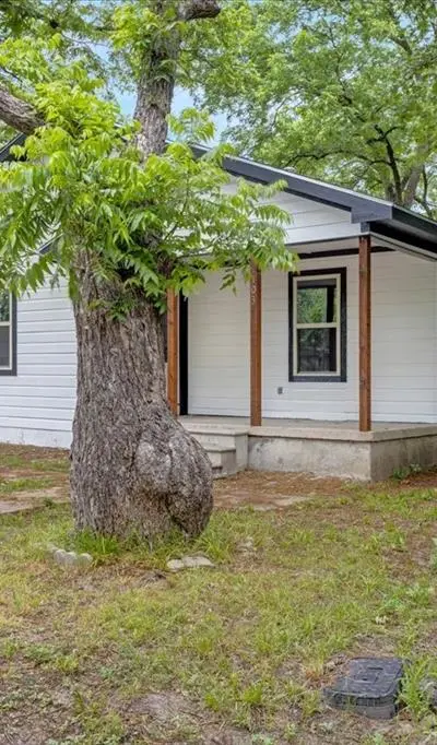 103 N Mill Street, Savoy TX 75479 - Photo 2
