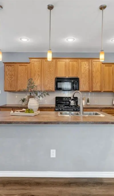 1621 Jasmine Trail, Savannah TX 76227 - Photo 4