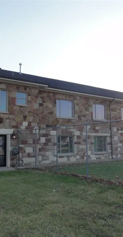 1200 E Maddox Avenue, Fort Worth TX 76104 - Photo 3