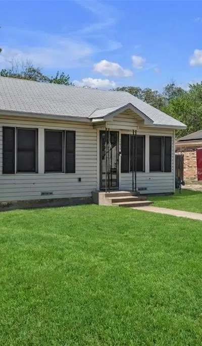3017 Pueblo Trail, Lake Worth TX 76135 - Photo 3