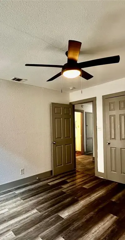 3613 Castleman Street, Fort Worth TX 76119 - Photo 5