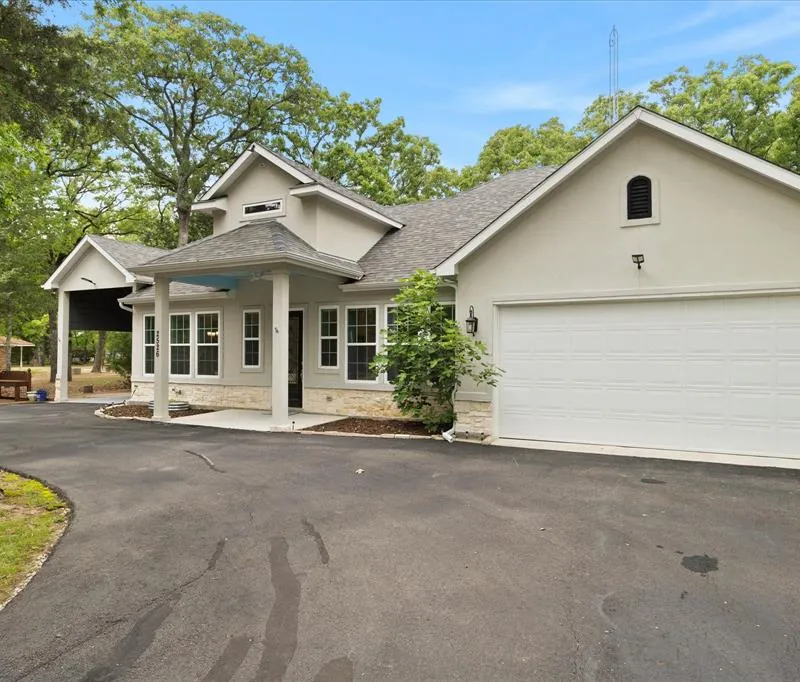 2526 Fox Point Circle, Quinlan TX 75474