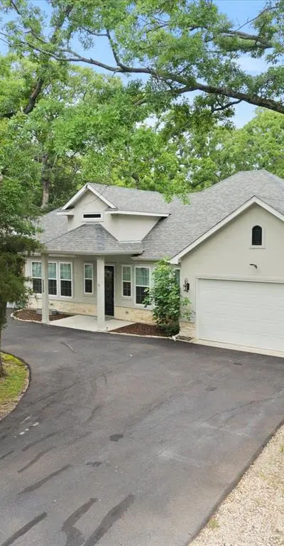 2526 Fox Point Circle, Quinlan TX 75474 - Photo 2