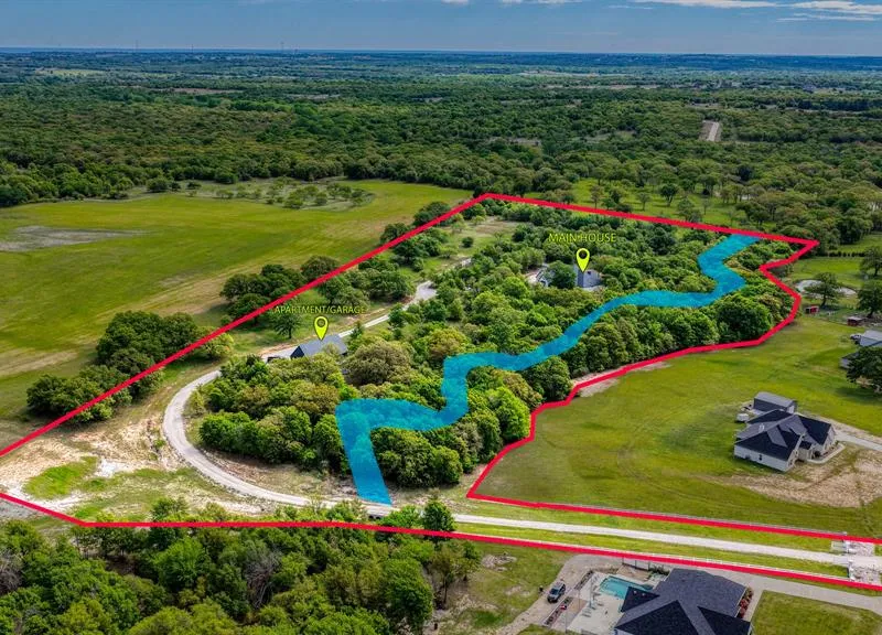 1098 Paradise Parkway, Poolville TX 76487