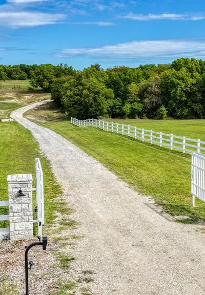 1098 Paradise Parkway, Poolville TX 76487 - Photo 2