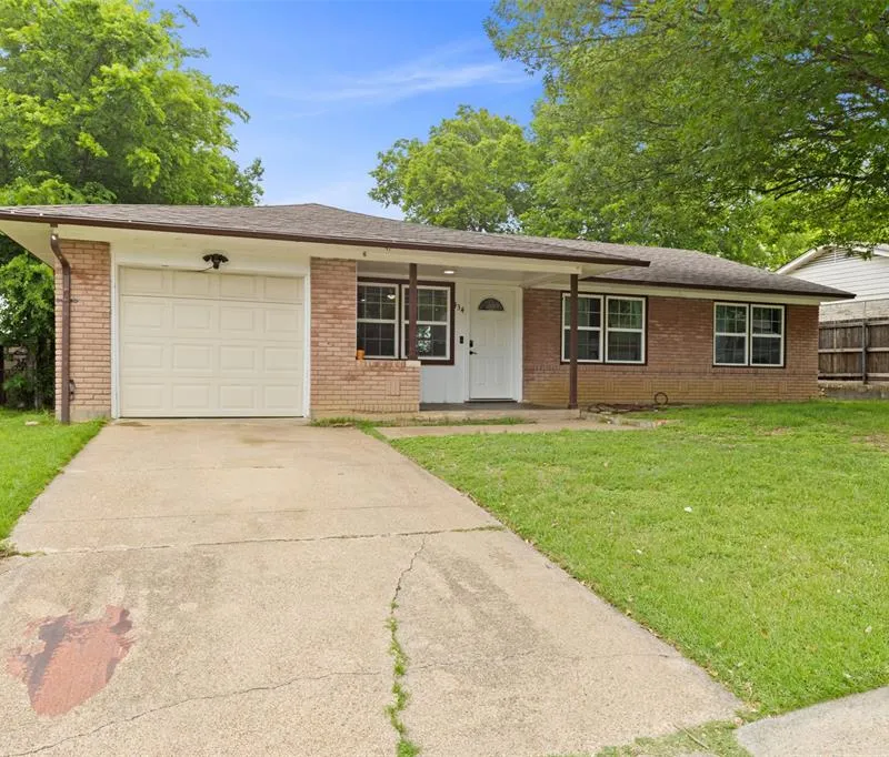 434 W Phillips Court, Grand Prairie TX 75051