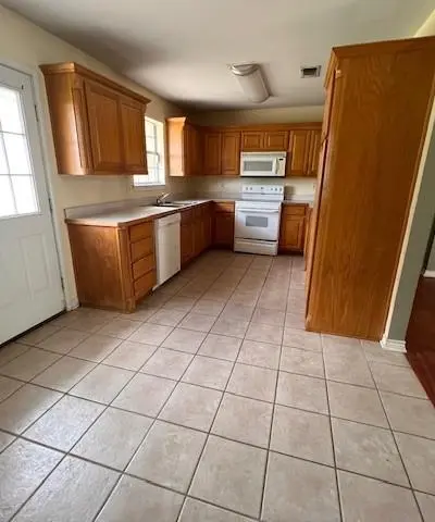 304 Bryant Street, Pottsboro TX 75076 - Photo 4