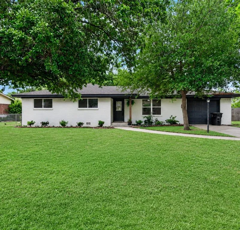1011 Sheridan Lane, Cleburne TX 76033