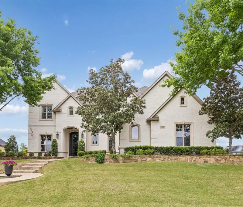 156 Stoneleigh Drive, Heath TX 75032