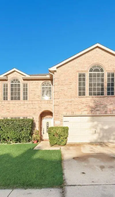 5715 Creekhollow Drive, Arlington TX 76018 - Photo 5