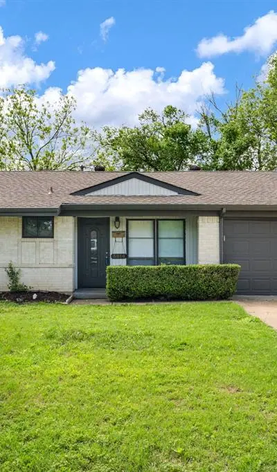 3814 Golden Hills Drive, Dallas TX 75241