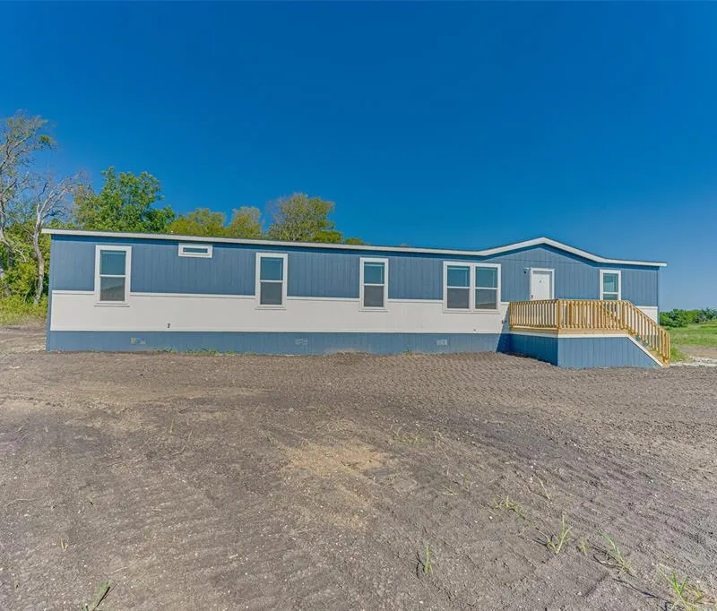 3060 Cochise Court, Ferris TX 75125