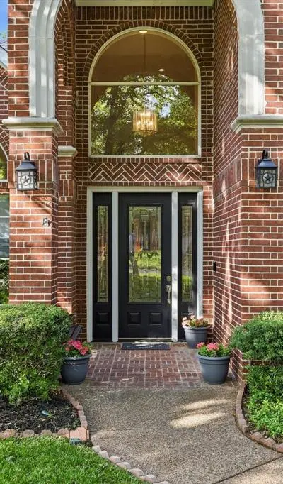 617 Hawthorn Circle, Highland Village TX 75077 - Photo 2